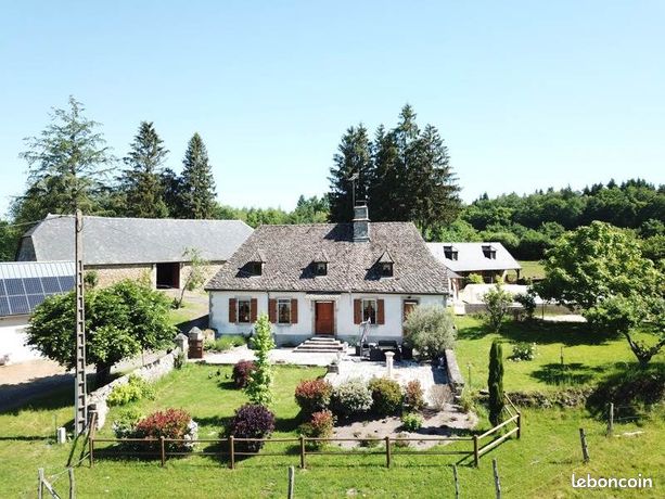 Maison 7 pièces 217 m²