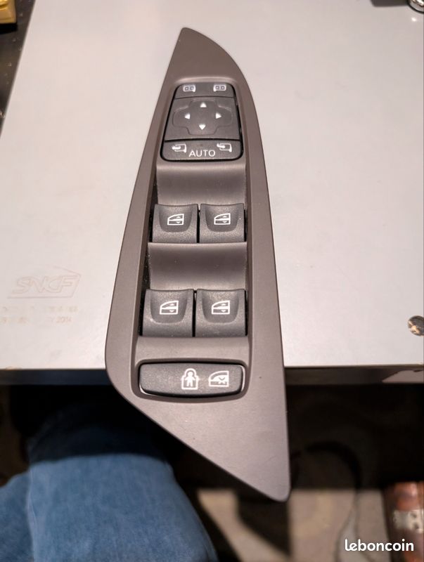 Bouton platine commande commodo interrupteur leve vitre renault espace 5 (image 1)