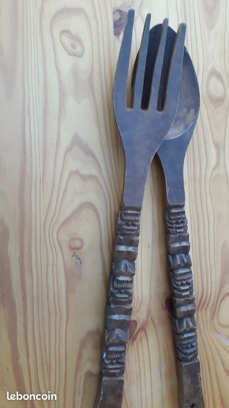 Déco: Couverts en bois sculptés 71cm (image 1)