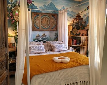 Un lit baldaquin pour une chambre pleine de style : 12 propositions