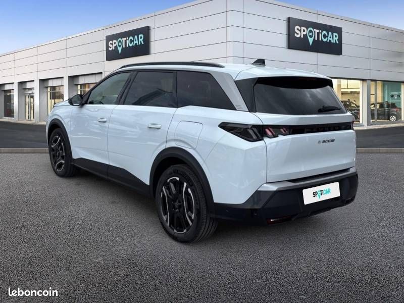 Peugeot 5008 Hybrid 145 e-DCS6 GT (image 14)
