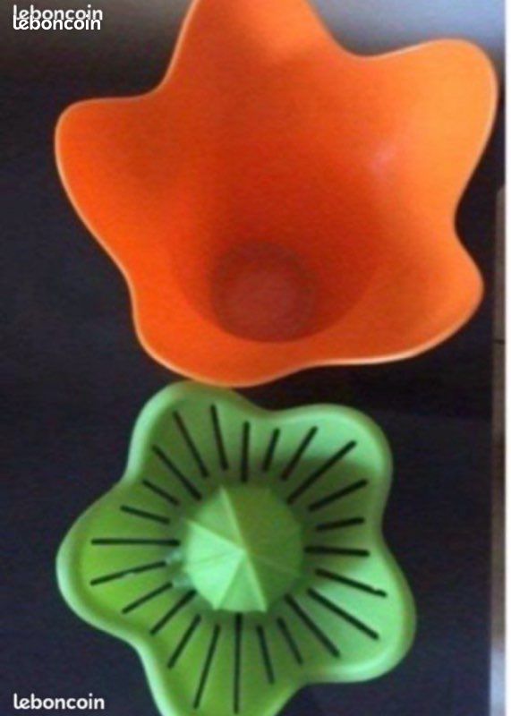 Presse-agrumes fleur neuf (image 2)