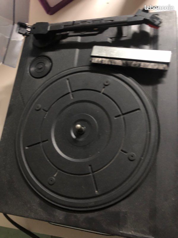 Tourne disque roadstar (image 1)