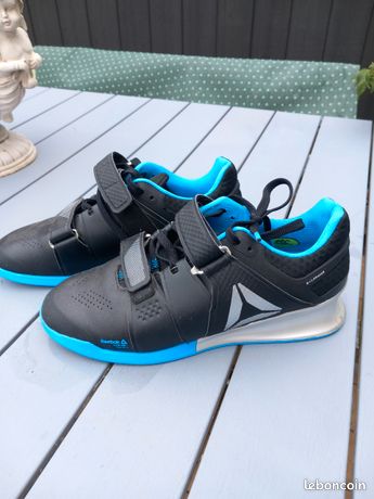 Chaussures d'haltérophilie Vendre chaussure d'halterophilie d'occasion