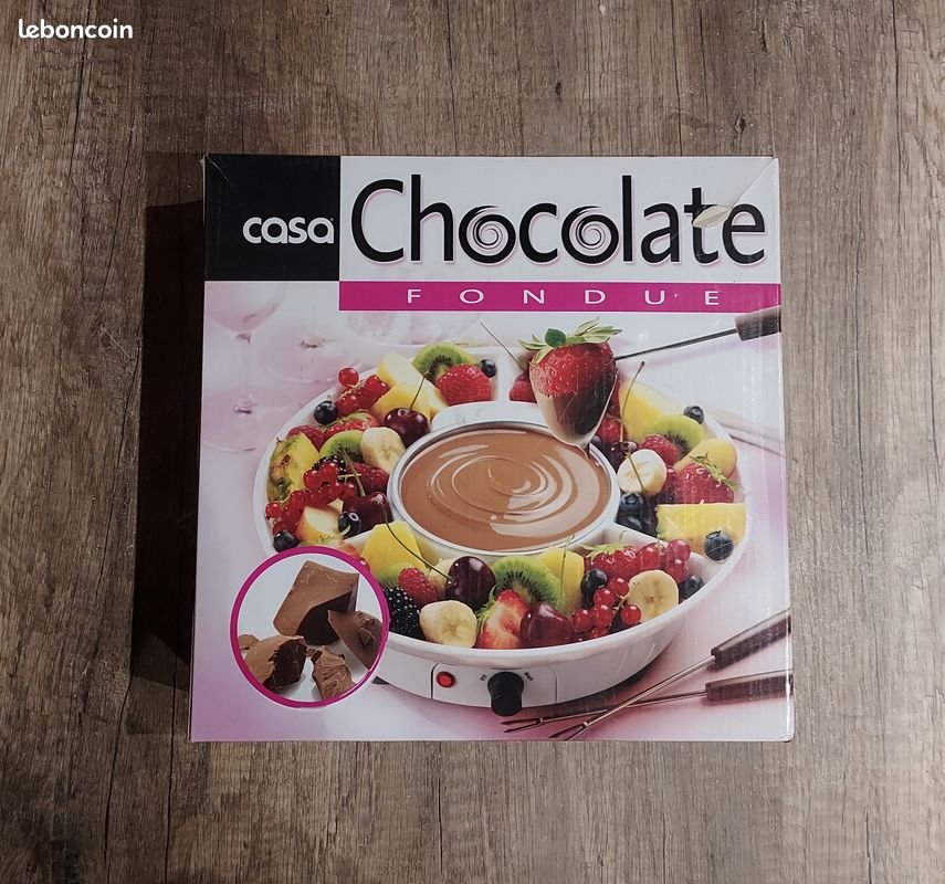Fontaine à Chocolat électrique Noire - Neuve, Pour Fêtes Et Cuisine, 2.8 Lbs