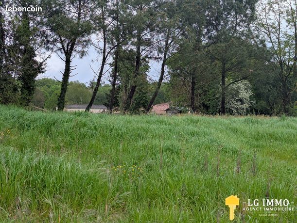 Terrain 661 m² Saint-Simon-de-Bordes