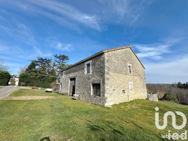 Grange 1 pièce 162 m²