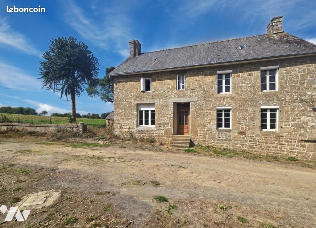 Maison 6 pièces 131 m² · à Levaré · 131 m² · 105 000 €