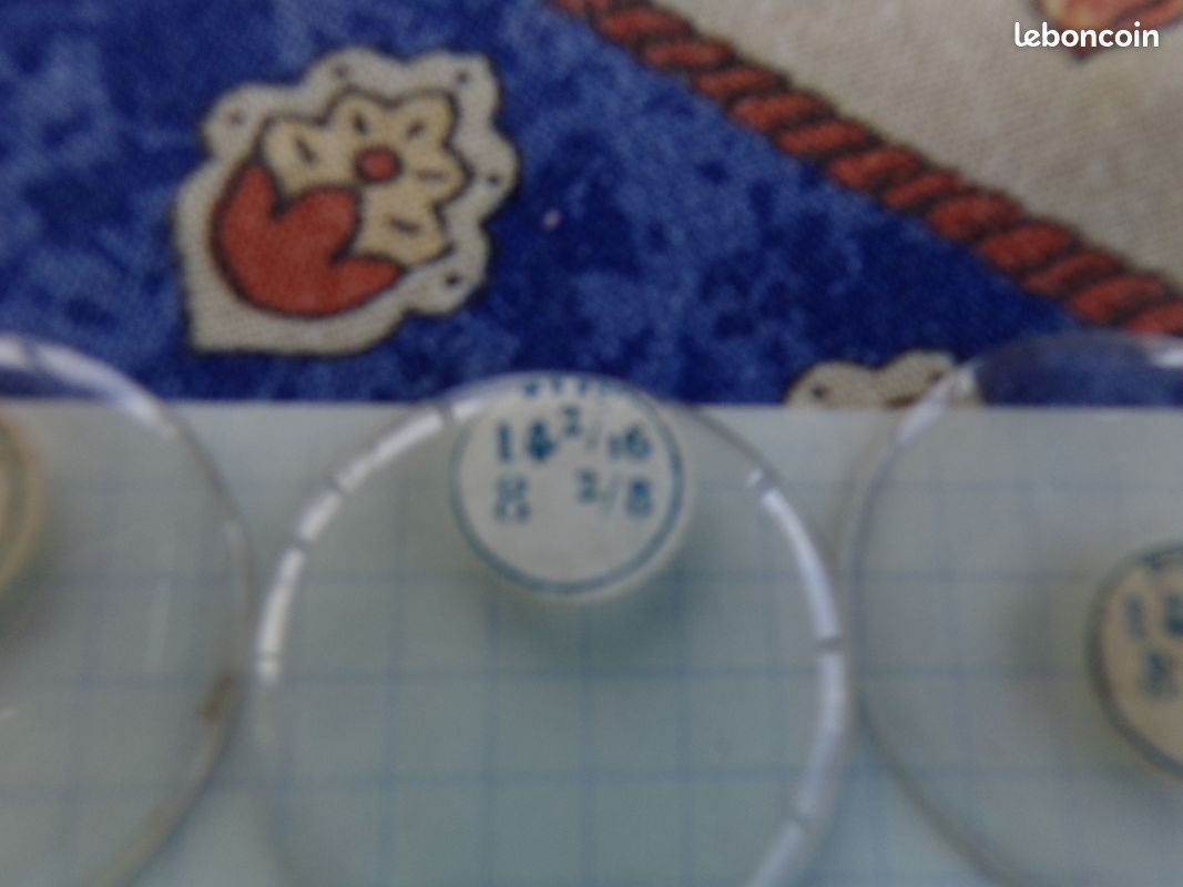 Verres de montres minéraux bombés, épaisseur 1,5 mm, Diamètres aux choix
