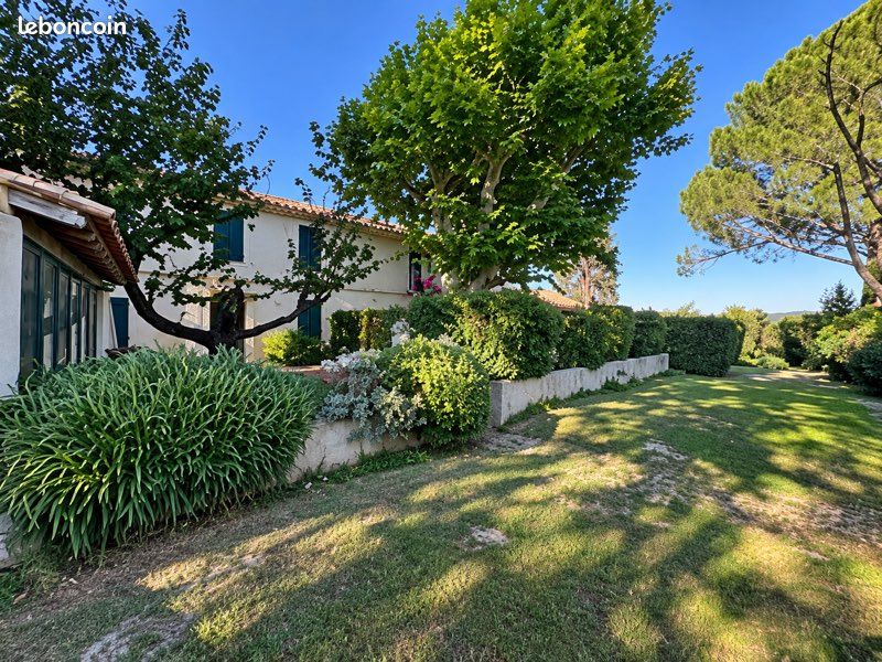 Maison 21 pièces 600 m² · à Tarascon · 600 m² · 835 000 €