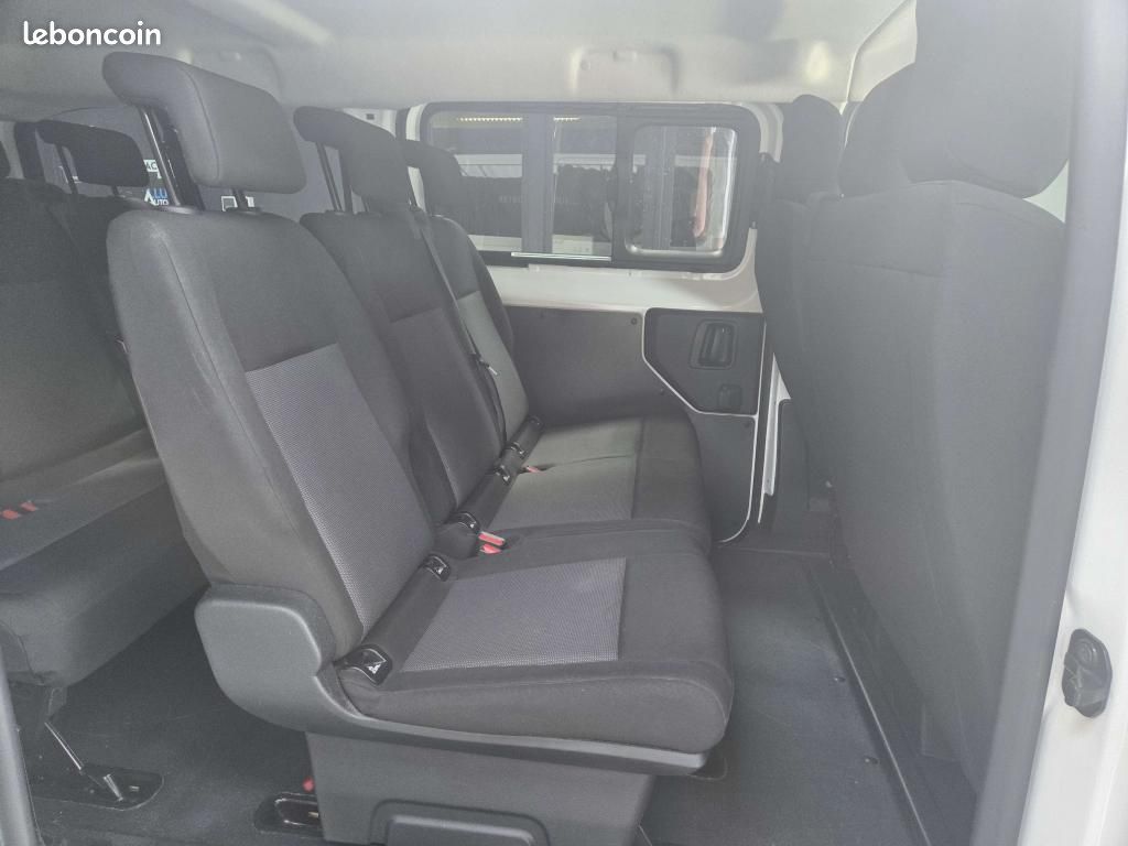 TOYOTA PROACE 1.5 120 D-4D - (RC22) Combi Long Dynamic / TVA Récupérable (image 11)