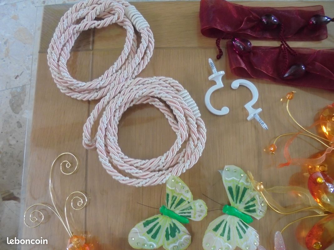 36 petits accessoires/décos pour rideaux (ou autres) (image 2)