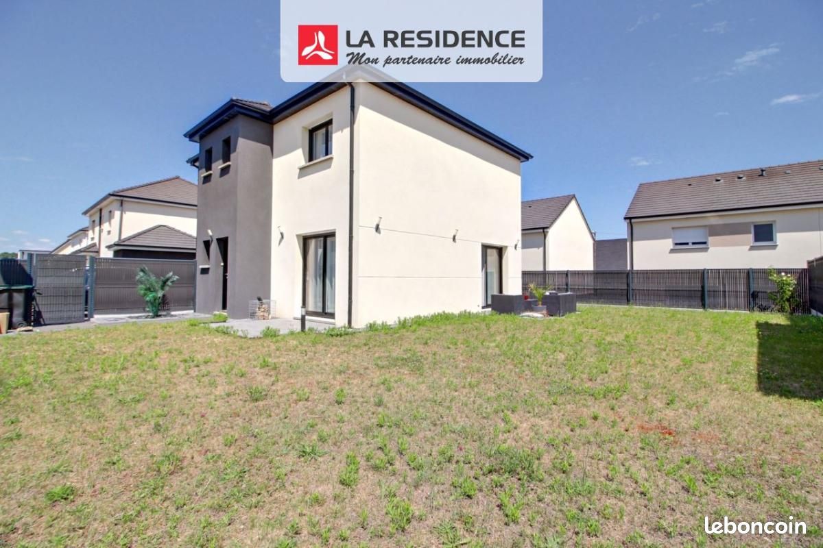 Maison 5 pièces 117 m² · à Saint-Étienne-du-Rouvray · 117 m² · 312 000 €