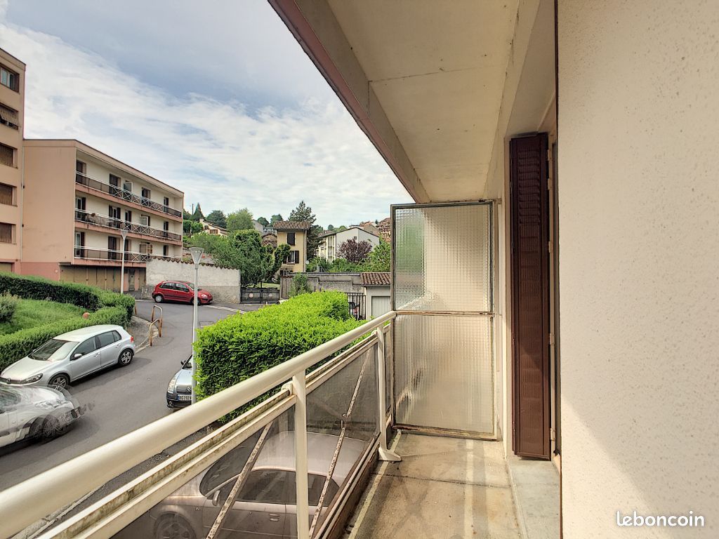 Appartement 1 pièce 17 m² · à Aurillac · 17 m² · 304 €/mois