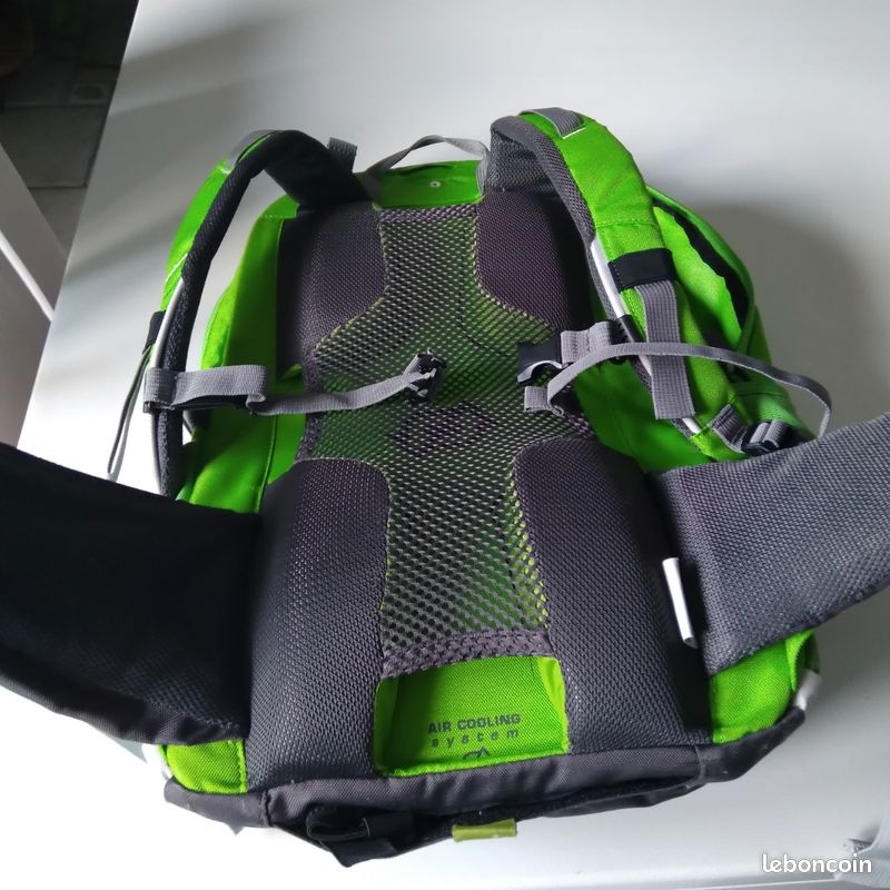 Sac à dos Quechua Forclaz 37 ultralight