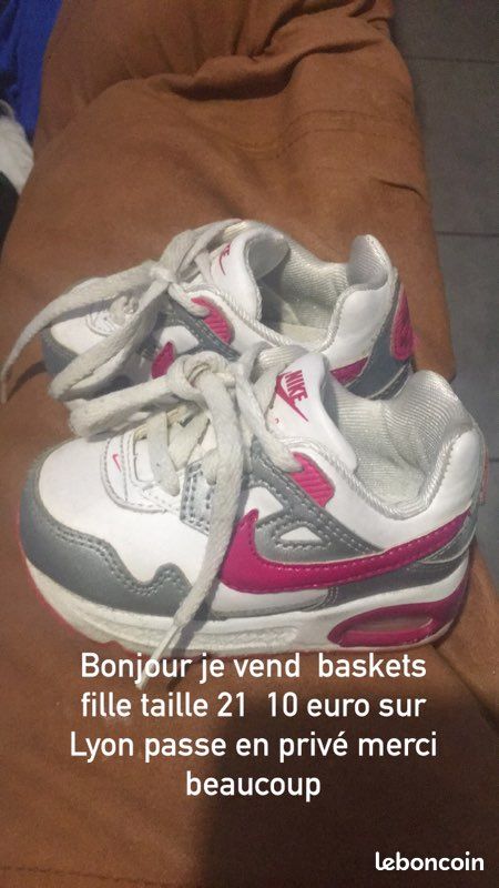 Basket Enfans fille taille 21 et autre du taille 23 Chaussures
