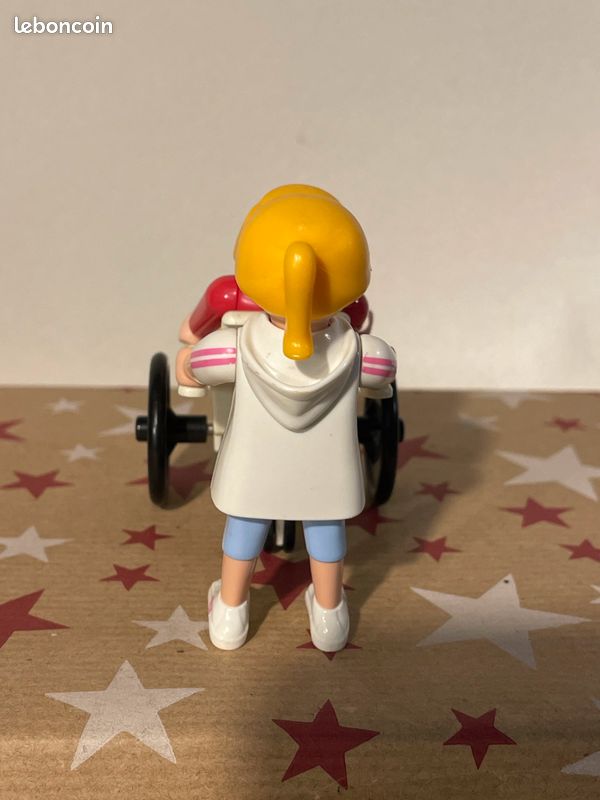 Playmobil 2 figurines femme sportive et homme dans fauteuil roulant (image 5)