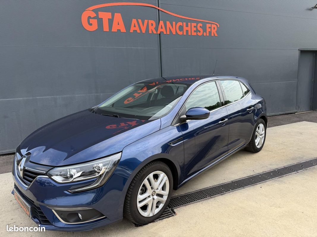 RENAULT MEGANE Mégane IV Berline dCi 110 Energy Business (image 1)