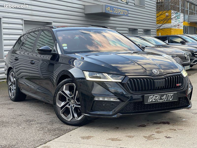 Skoda Octavia Combi 2.0 TDI 200ch RS DSG7. Toit Panoramique / Audio Surround Canton / Attelage / Pack RS (image 1)