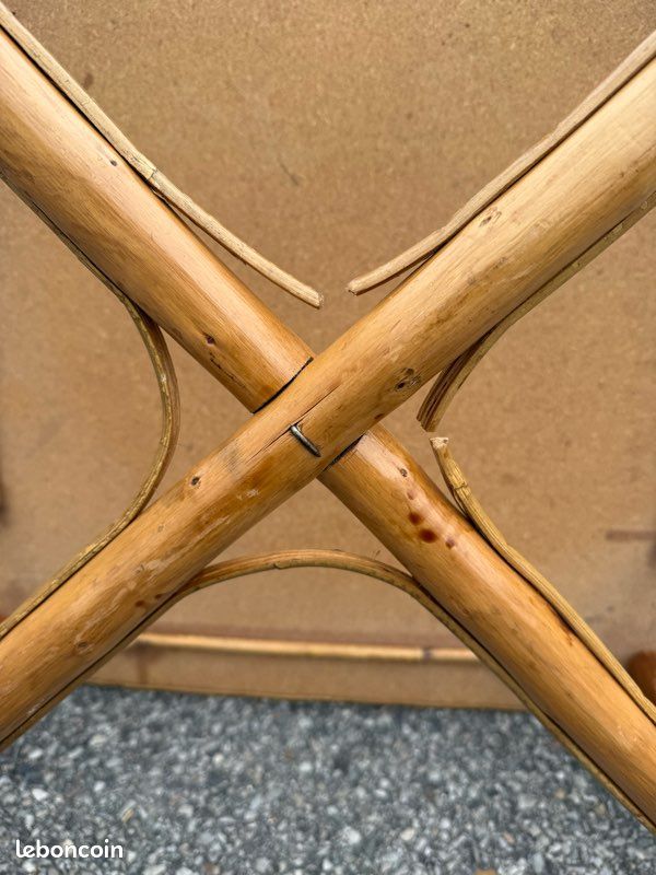 Table basse en rotin (image 8)