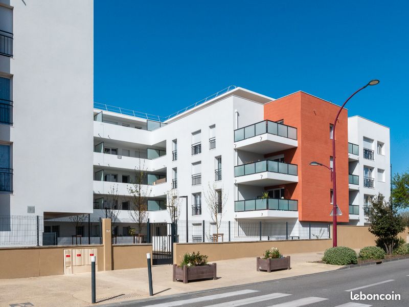 Appartement 3 pièces 73 m² · à Entraigues-sur-la-Sorgue · 73 m² · 709 €