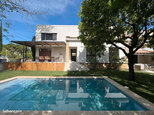 Maison 5 pièces 185 m² · à Aix-en-Provence · 185 m² · 1 200 000 €
