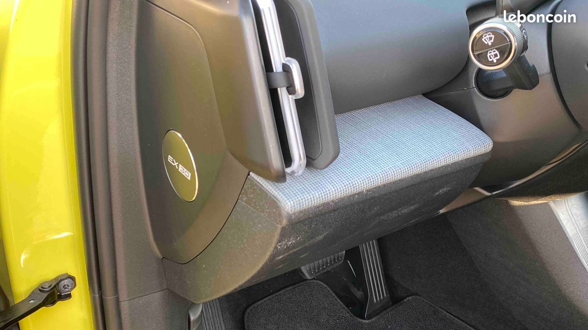 VOLVO EX30 Single Extended Range 272 ch 1EDT Plus (image 30)