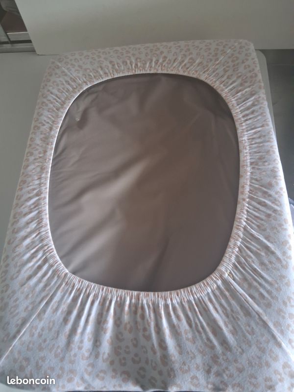 Matelas a langer et housse (image 4)