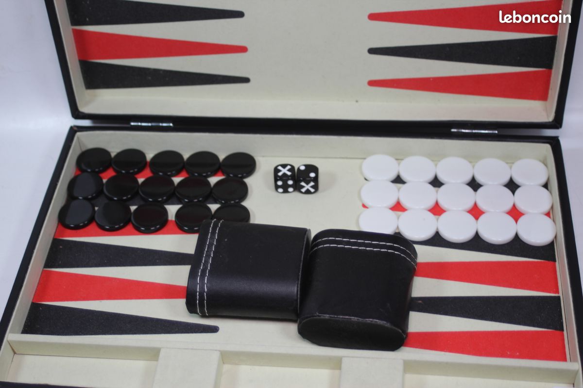 Très ancien jeu de backgammon jaquet brodé 71 cm x 52 cm à restaurer