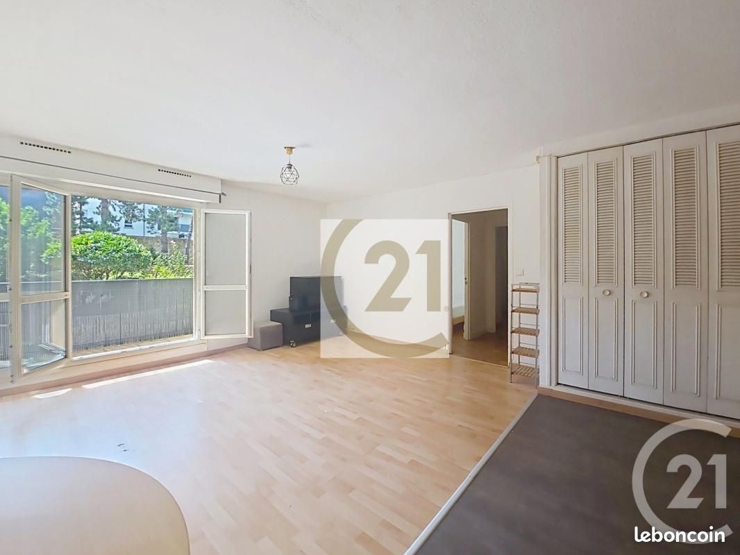 Appartement 2 pièces 47 m² · à Ivry-sur-Seine · 47 m² · 275 000 €