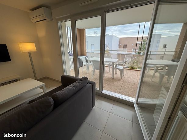 T2 Meublé avec terrasse et garage fermé 2 voitures