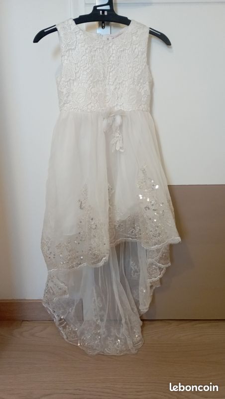 Robe de cérémonie avec traîne (image 2)