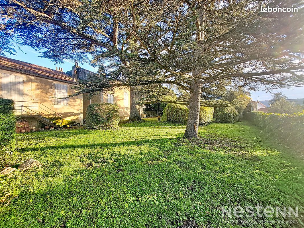 Propriété 8 pièces 266 m² (image 1)