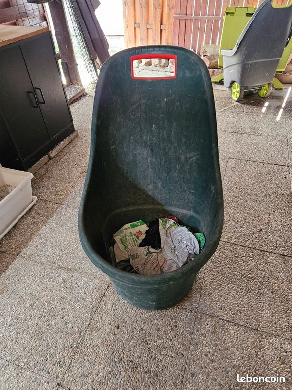Bac a roulette pour jardinage (image 1)
