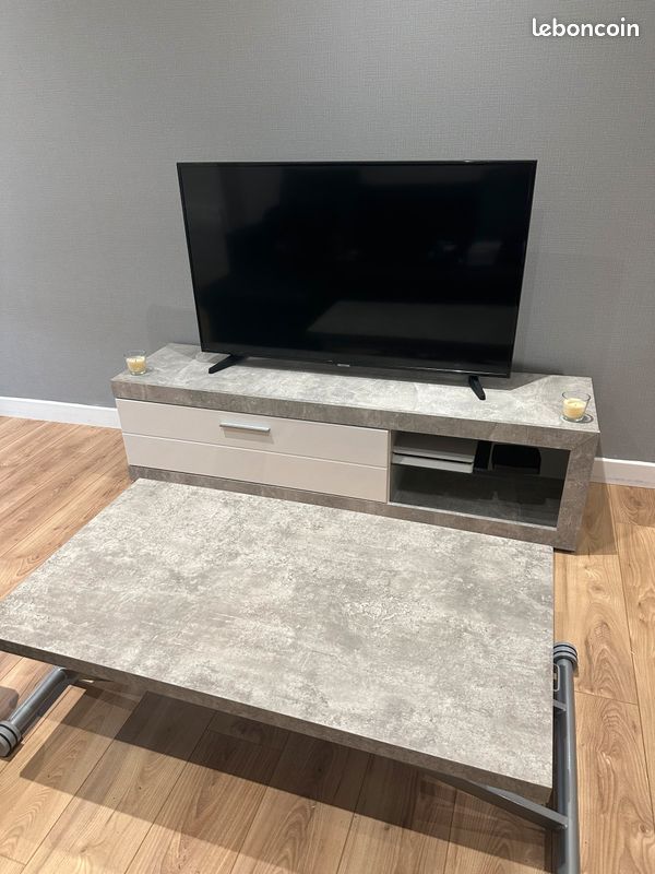 LOT : meuble TV et table basse (image 1)