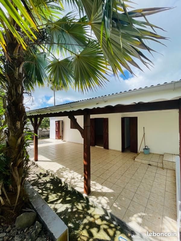 Maison 3 pièces 75 m² · à Petit-Canal · 75 m² · 1 000 €/mois