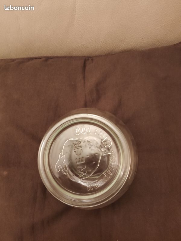 Une bonbonnière en verre bombée (image 2)