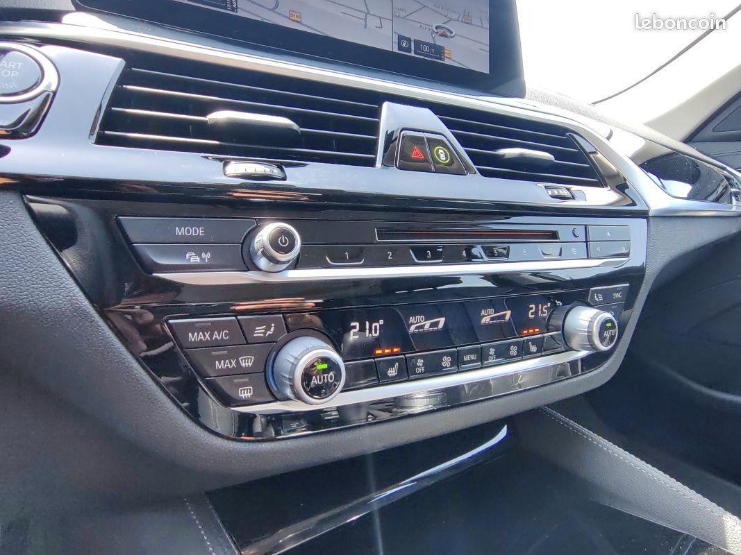 BMW Série 5 TOURING (G31) 530D XDRIVE 265 LUXURY TOIT PANO - GARANTIE 12 MOIS (image 18)