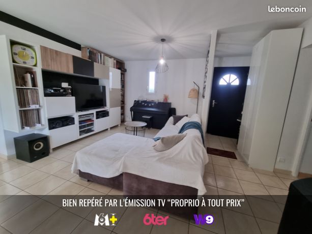 https://img.leboncoin.fr/api/v1/lbcpb1/images/79/59/35/79593513e11de0f29af5ca56551b695e6865e3e9.jpg?rule=ad-image