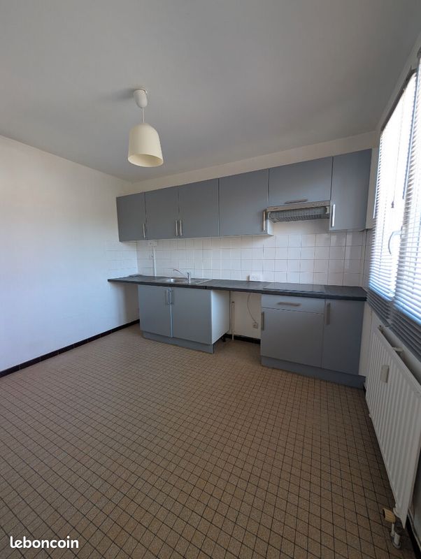 Appartement 4 pièces 81 m² · à Dijon · 81 m² · 935 €