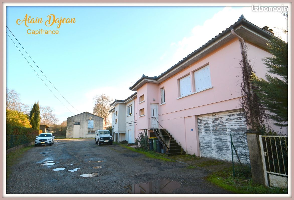 Terrain 3 519 m² Agen · 450 000 €