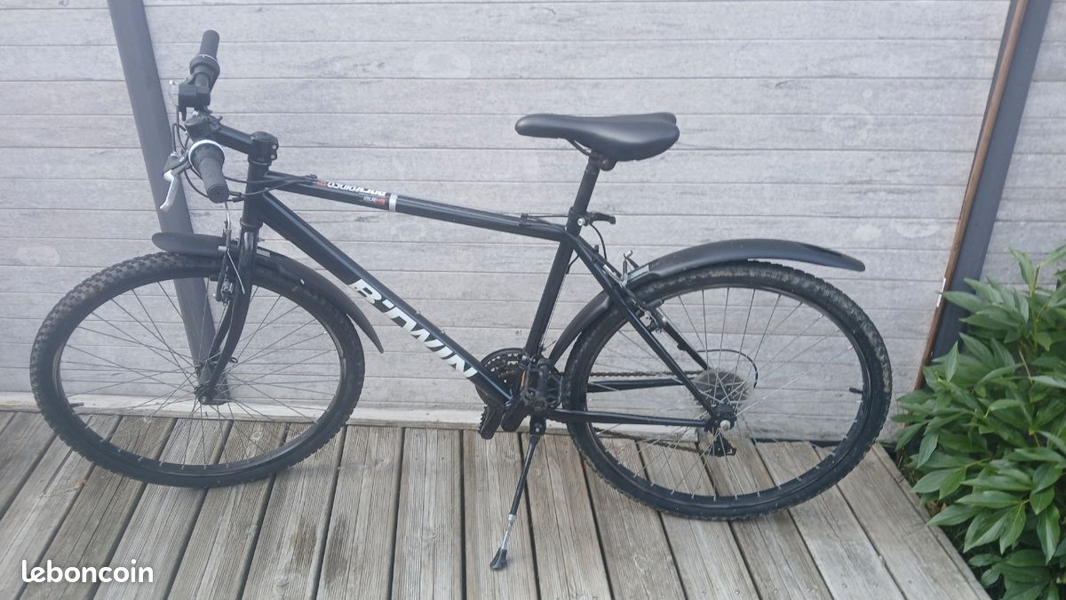 VTT ROCKRIDER 300 26 pouces Leisure MTB Vélos