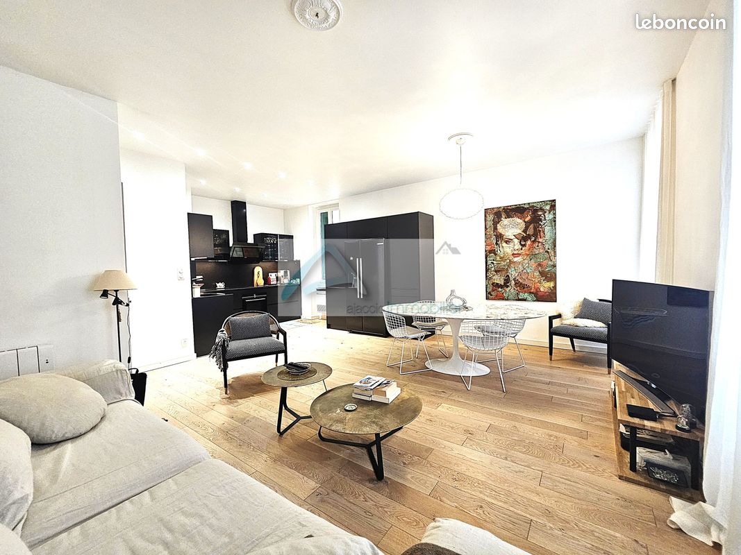 Appartement 4 pièces 91 m² · à Ajaccio · 91 m² · 366 000 €