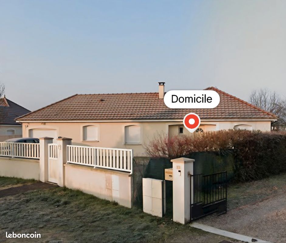 Maison 9 pièces 200 m² · à Saint-Lyé · 200 m² · 459 000 €
