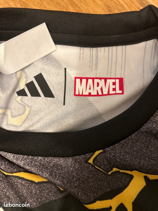 Maillot de football Réal madrid adidas x marvel (image 4)