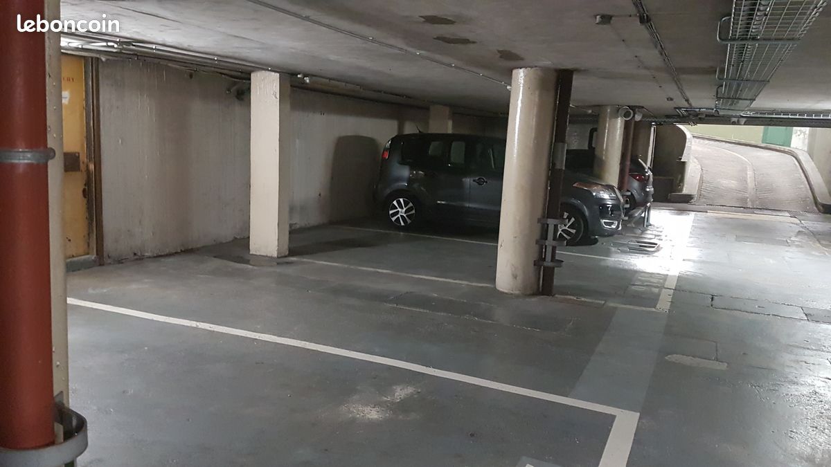 Place de parking sécurisée – Résidence Forum, Saint-Gratien (95210) · 19 000 €