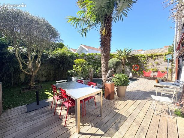 Maison 5 pièces 285 m²