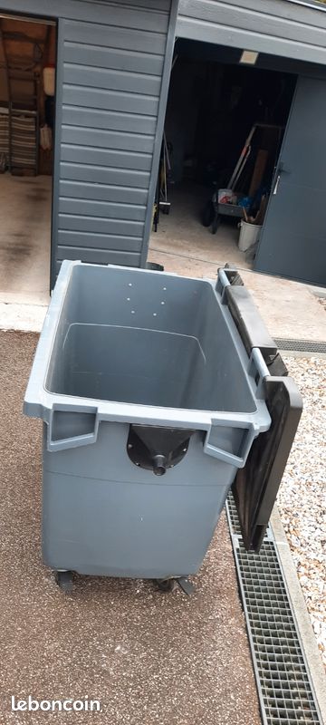 Conteneur 600 litres sur roues (image 2)
