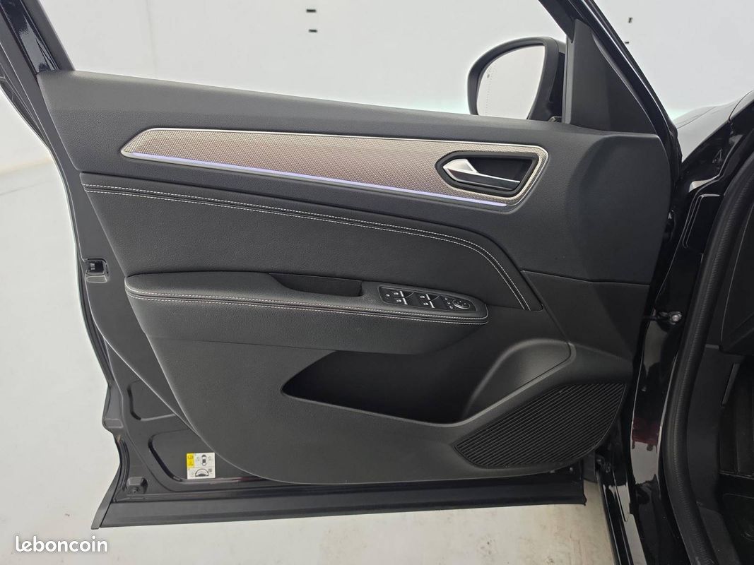 RENAULT Arkana E-Tech 145 - 21B Intens (image 11)