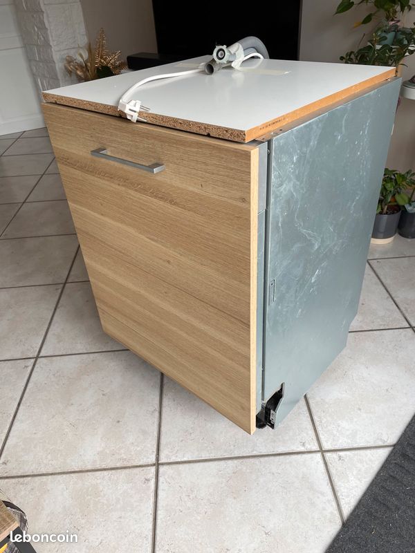 Lave vaisselle encastrable à réparer (image 2)